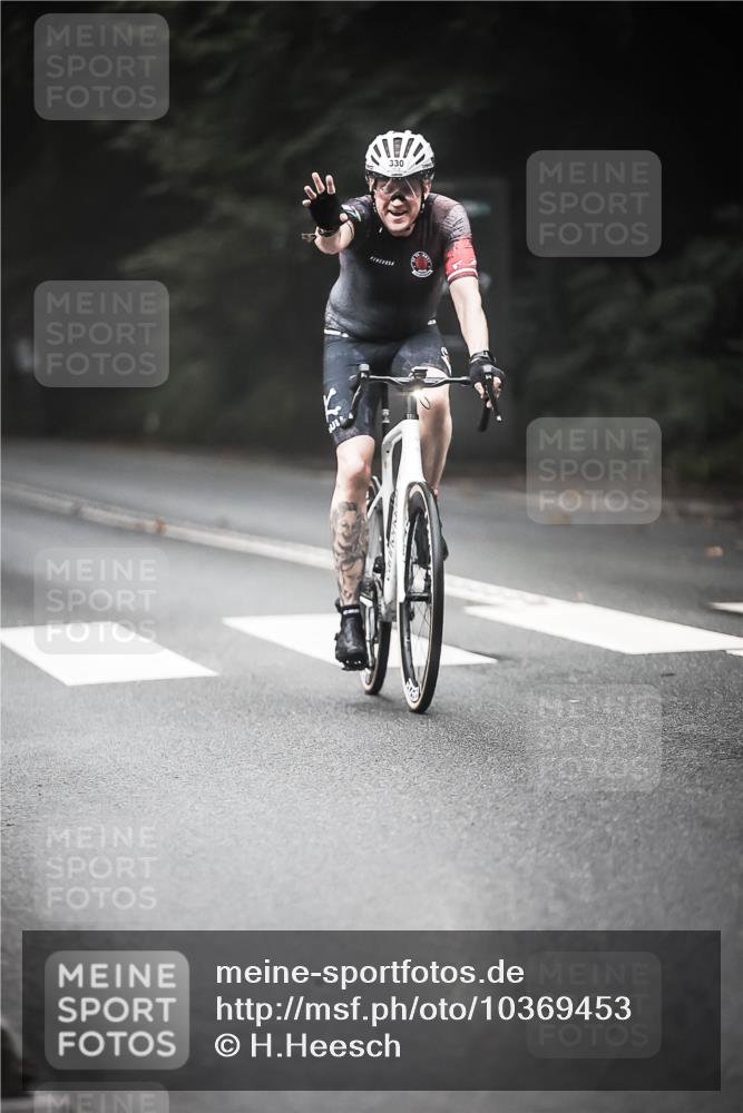 13.09.2026 - Stadtparktriathlon H.Heesch http://msf.ph/oto/10369453 13.09.2026 10:18:50 Radfahren 213, 243, 300, 330, 368, 412, 447 meine-sportfotos.de