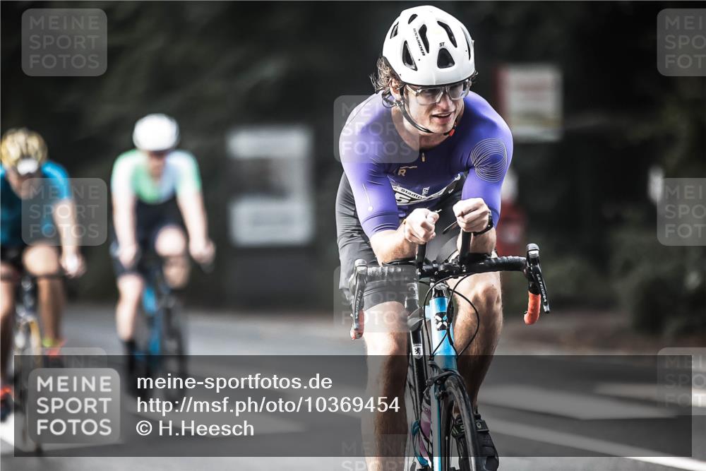 13.09.2026 - Stadtparktriathlon H.Heesch http://msf.ph/oto/10369454 13.09.2026 10:48:02 Radfahren 400, 413, 471, 522, 546, 547 meine-sportfotos.de