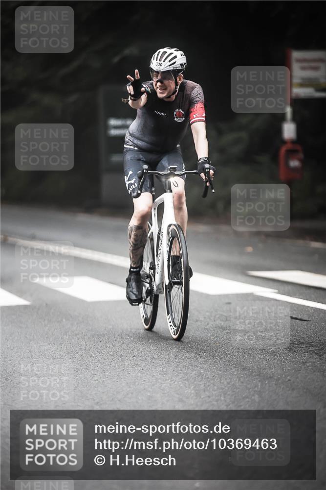 13.09.2026 - Stadtparktriathlon H.Heesch http://msf.ph/oto/10369463 13.09.2026 10:18:51 Radfahren 243, 330, 368, 412, 447 meine-sportfotos.de