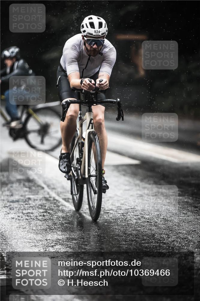 13.09.2026 - Stadtparktriathlon H.Heesch http://msf.ph/oto/10369466 13.09.2026 12:04:40 Radfahren 842, 924, 937 meine-sportfotos.de
