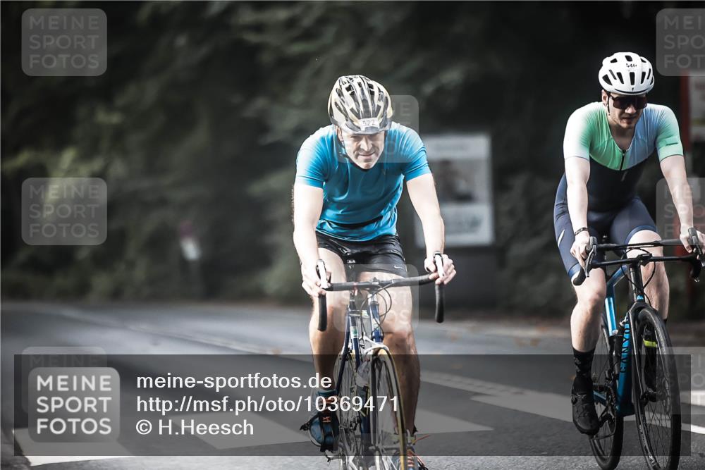 13.09.2026 - Stadtparktriathlon H.Heesch http://msf.ph/oto/10369471 13.09.2026 10:48:03 Radfahren 400, 413, 471, 522, 546, 547 meine-sportfotos.de