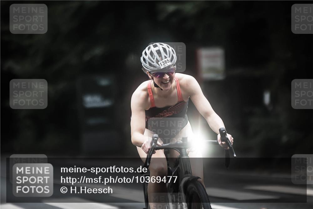 13.09.2026 - Stadtparktriathlon H.Heesch http://msf.ph/oto/10369477 13.09.2026 13:21:51 Radfahren 1316, 1343, 1385, 1406, 1453 meine-sportfotos.de