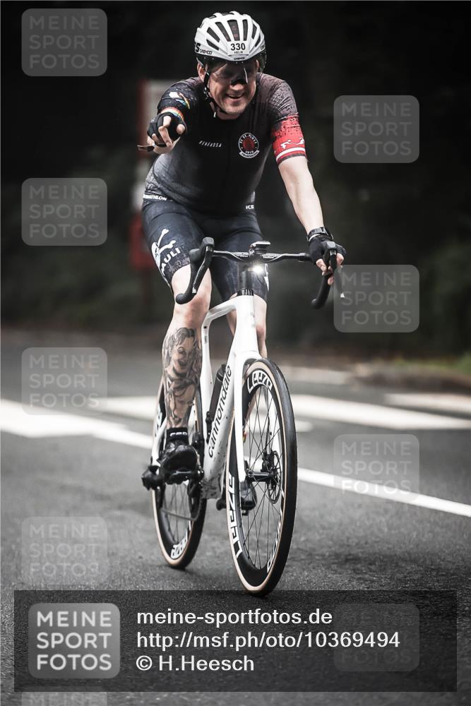 13.09.2026 - Stadtparktriathlon H.Heesch http://msf.ph/oto/10369494 13.09.2026 10:18:51 Radfahren 243, 330, 368, 412, 447 meine-sportfotos.de