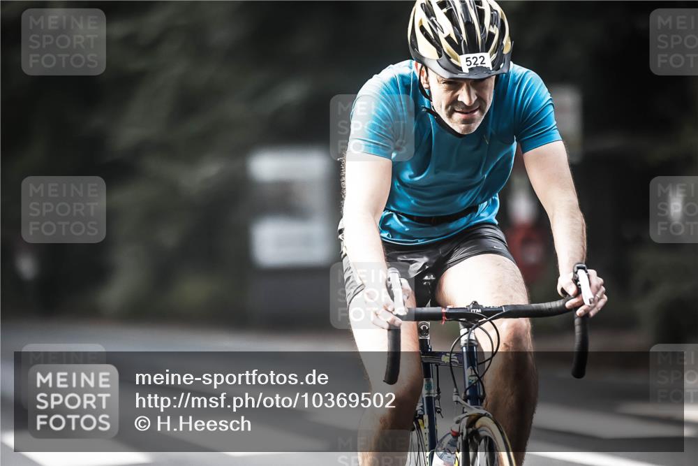 13.09.2026 - Stadtparktriathlon H.Heesch http://msf.ph/oto/10369502 13.09.2026 10:48:04 Radfahren 400, 413, 471, 522, 546, 547 meine-sportfotos.de