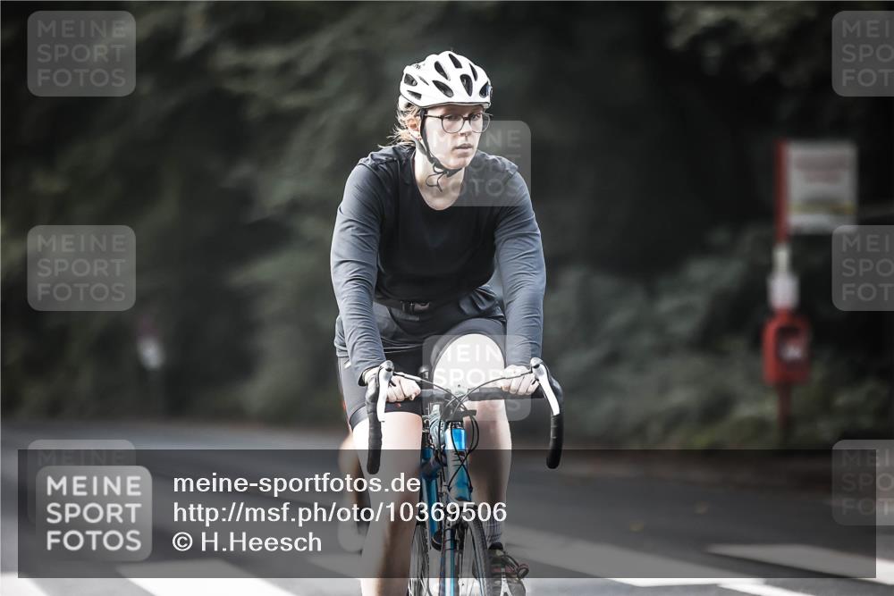 13.09.2026 - Stadtparktriathlon H.Heesch http://msf.ph/oto/10369506 13.09.2026 10:48:08 Radfahren 400, 471, 522, 546, 547 meine-sportfotos.de