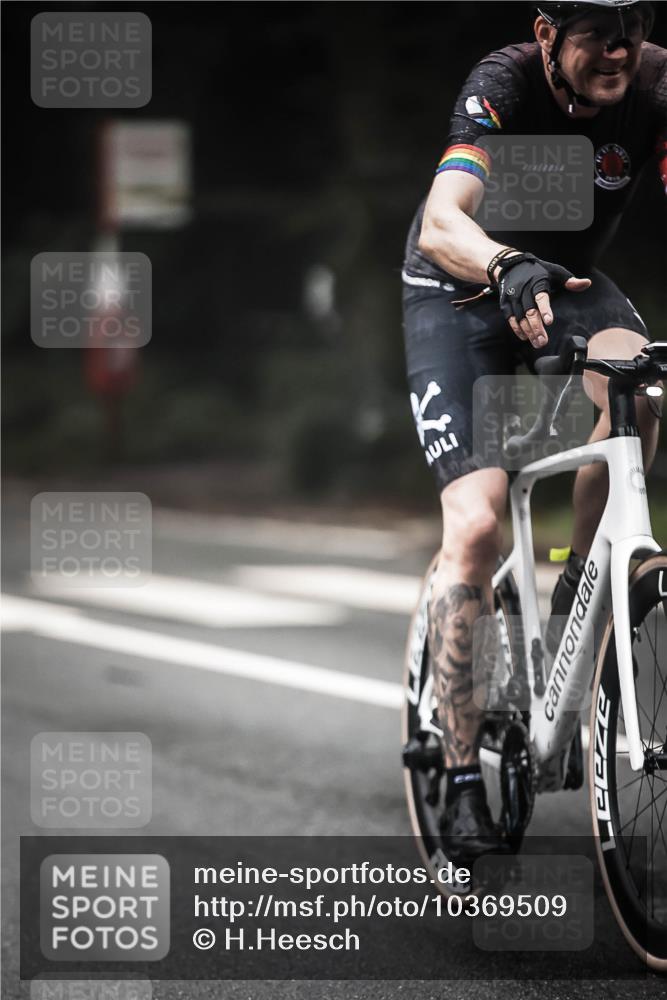 13.09.2026 - Stadtparktriathlon H.Heesch http://msf.ph/oto/10369509 13.09.2026 10:18:51 Radfahren 243, 330, 368, 412, 447 meine-sportfotos.de