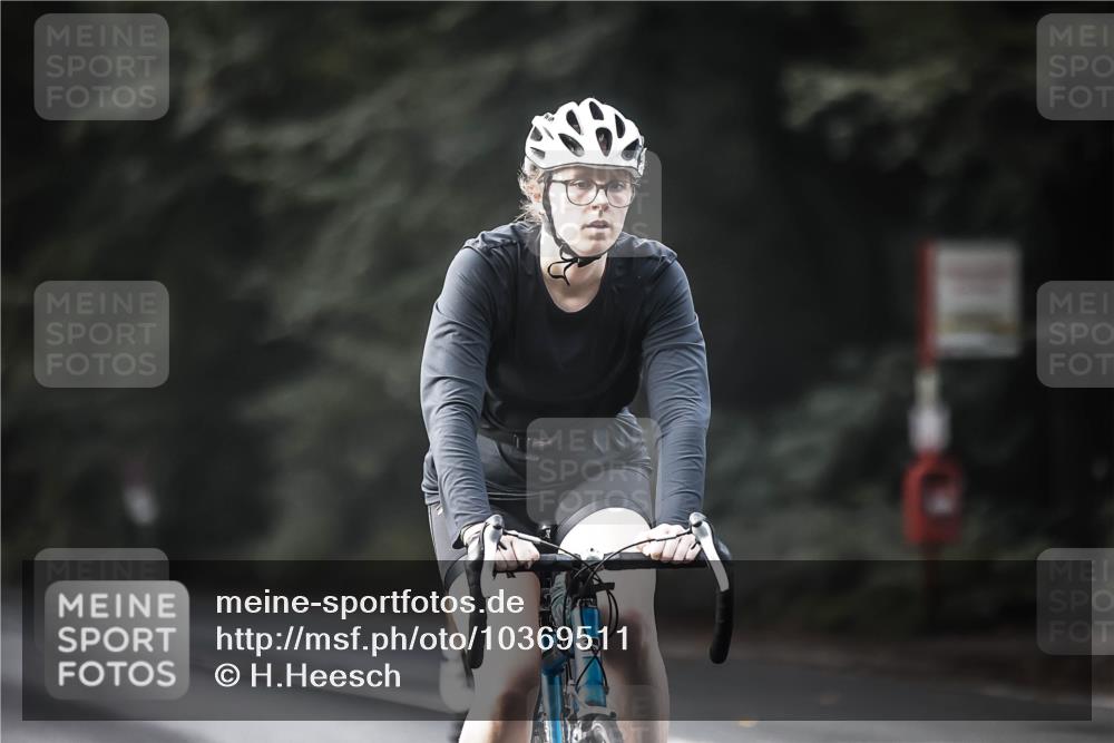 13.09.2026 - Stadtparktriathlon H.Heesch http://msf.ph/oto/10369511 13.09.2026 10:48:08 Radfahren 400, 471, 522, 546, 547 meine-sportfotos.de