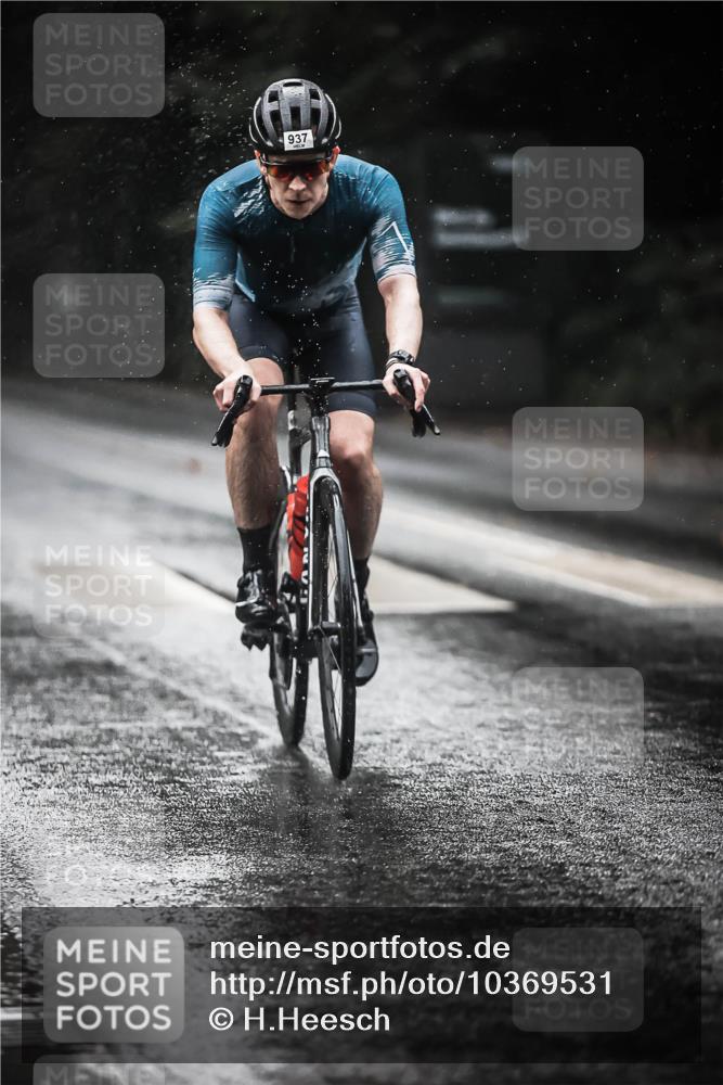 13.09.2026 - Stadtparktriathlon H.Heesch http://msf.ph/oto/10369531 13.09.2026 12:04:46 Radfahren 858, 924, 937, 979 meine-sportfotos.de