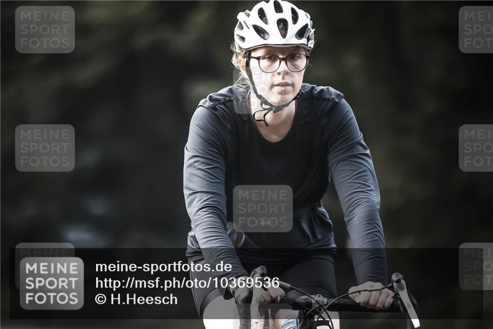 13.09.2026 - Stadtparktriathlon H.Heesch http://msf.ph/oto/10369536 13.09.2026 10:48:08 Radfahren 400, 471, 522, 546, 547 meine-sportfotos.de