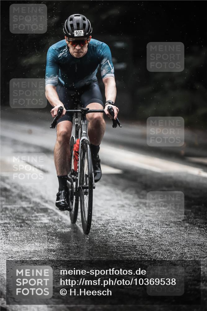 13.09.2026 - Stadtparktriathlon H.Heesch http://msf.ph/oto/10369538 13.09.2026 12:04:46 Radfahren 858, 924, 937, 979 meine-sportfotos.de