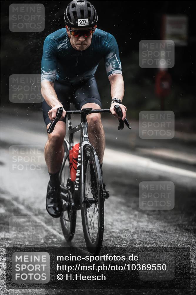 13.09.2026 - Stadtparktriathlon H.Heesch http://msf.ph/oto/10369550 13.09.2026 12:04:46 Radfahren 858, 924, 937, 979 meine-sportfotos.de