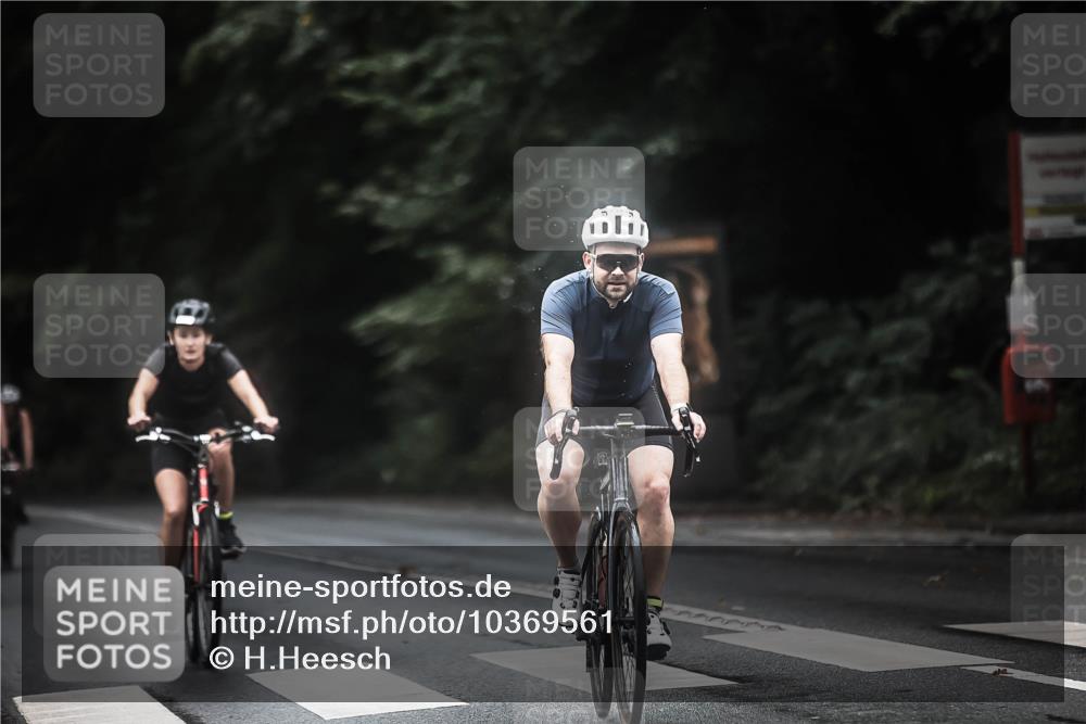 13.09.2026 - Stadtparktriathlon H.Heesch http://msf.ph/oto/10369561 13.09.2026 13:21:57 Radfahren 1225, 1226, 1287, 1316, 1343, 1372, 1424, 1453 meine-sportfotos.de