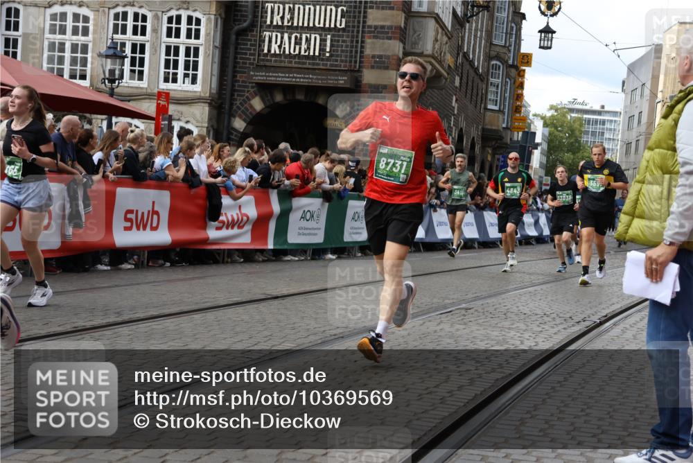 13.09.2026 - 21. swb-Marathon Bremen Strokosch-Dieckow http://msf.ph/oto/10369569 13.09.2026 13:36:17 Ziel 318, 563, 1867, 2565, 3026, 3056, 3454, 3485, 3489, 3857, 4016, 4048, 5026, 5071, 5157, 5276, 5381, 5816, 6159, 6724, 6874, 6982, 7036, 7043, 7235, 7256, 7385, 7691, 7804, 8145, 8227, 8275, 8335, 8705, 9243, 9912, 13179, 372, 900, 1738, 1880, 2467, 2692, 2700, 2731, 2823, 3067, 3410, 3591, 4049, 4182, 4216, 4643, 5781, 6527, 7249, 7344, 7808, 8525, 8905, 9427, 13038 meine-sportfotos.de