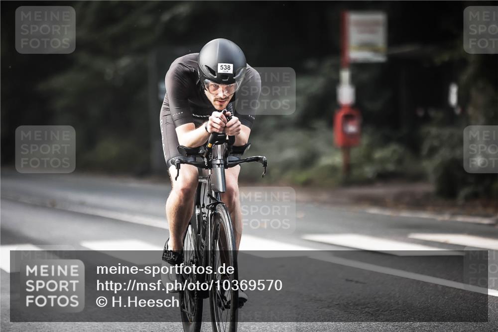 13.09.2026 - Stadtparktriathlon H.Heesch http://msf.ph/oto/10369570 13.09.2026 10:48:23 Radfahren 362, 390, 531, 538 meine-sportfotos.de