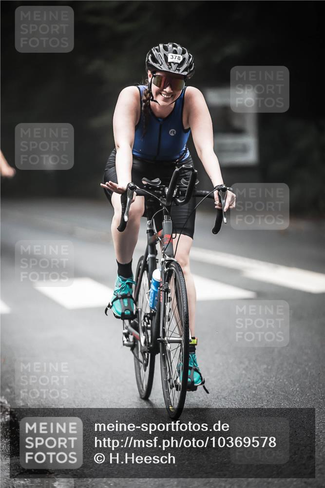 13.09.2026 - Stadtparktriathlon H.Heesch http://msf.ph/oto/10369578 13.09.2026 10:18:59 Radfahren 255, 378, 447, 465 meine-sportfotos.de