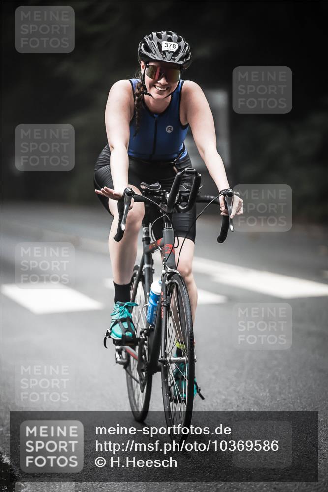 13.09.2026 - Stadtparktriathlon H.Heesch http://msf.ph/oto/10369586 13.09.2026 10:18:59 Radfahren 255, 378, 447, 465 meine-sportfotos.de