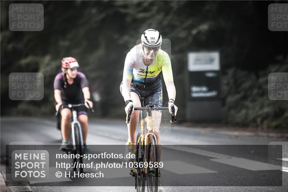 13.09.2026 - Stadtparktriathlon H.Heesch http://msf.ph/oto/10369589 13.09.2026 10:48:25 Radfahren 362, 390, 531, 538 meine-sportfotos.de