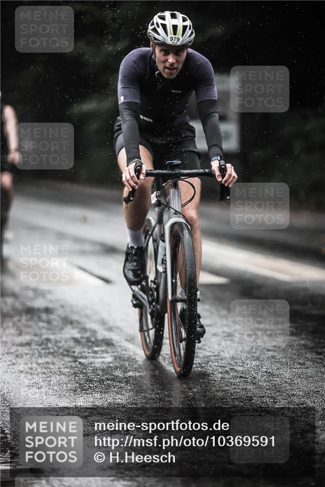 13.09.2026 - Stadtparktriathlon H.Heesch http://msf.ph/oto/10369591 13.09.2026 12:04:50 Radfahren 858, 937, 979 meine-sportfotos.de