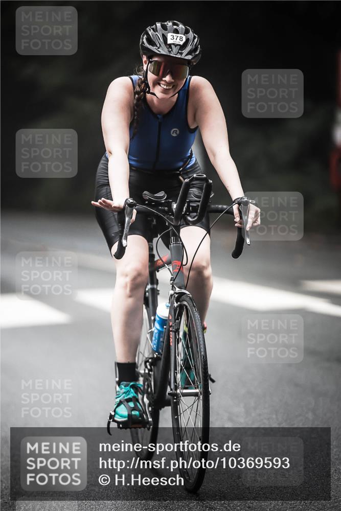 13.09.2026 - Stadtparktriathlon H.Heesch http://msf.ph/oto/10369593 13.09.2026 10:18:59 Radfahren 255, 378, 447, 465 meine-sportfotos.de