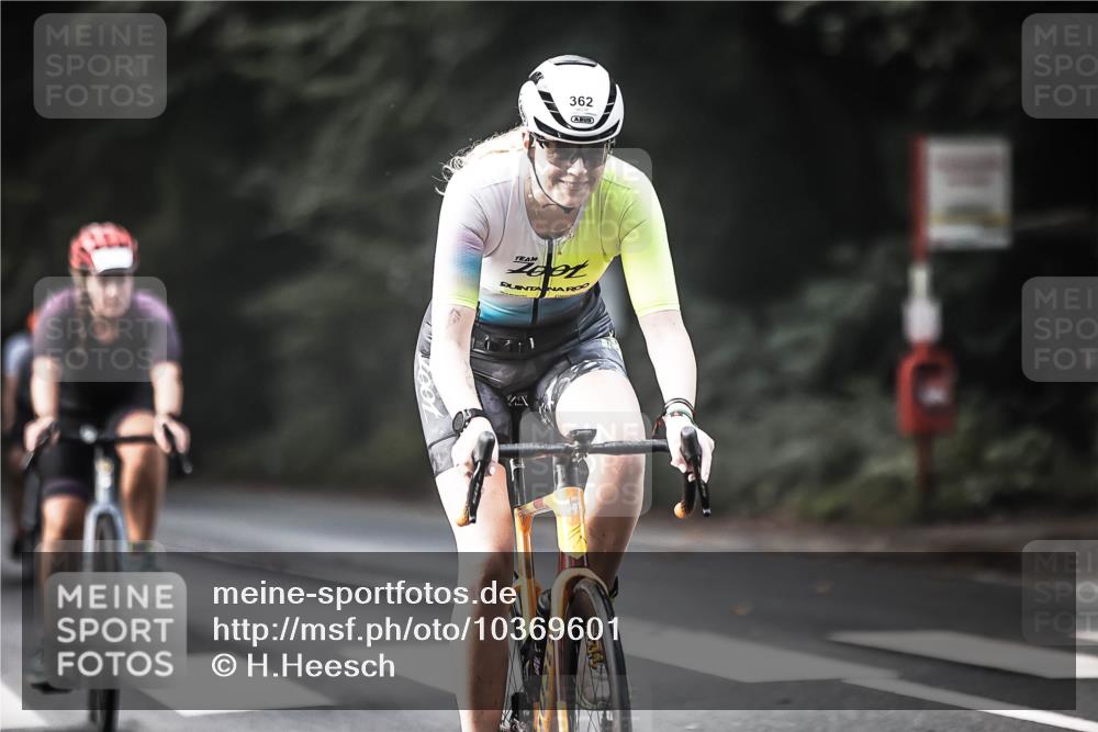 13.09.2026 - Stadtparktriathlon H.Heesch http://msf.ph/oto/10369601 13.09.2026 10:48:26 Radfahren 362, 390, 531, 538 meine-sportfotos.de