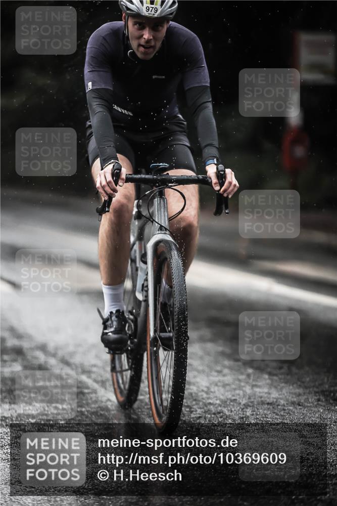 13.09.2026 - Stadtparktriathlon H.Heesch http://msf.ph/oto/10369609 13.09.2026 12:04:50 Radfahren 858, 937, 979 meine-sportfotos.de
