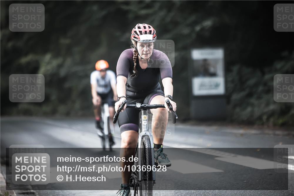 13.09.2026 - Stadtparktriathlon H.Heesch http://msf.ph/oto/10369628 13.09.2026 10:48:27 Radfahren 362, 390, 531, 538 meine-sportfotos.de