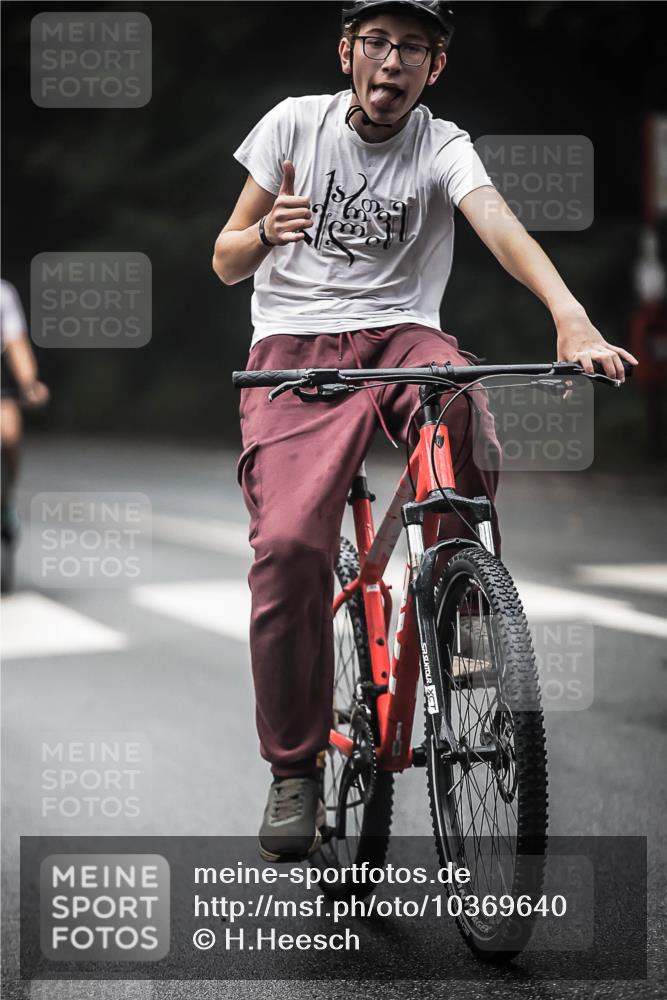 13.09.2026 - Stadtparktriathlon H.Heesch http://msf.ph/oto/10369640 13.09.2026 10:19:02 Radfahren 255, 274, 309, 378, 447, 465 meine-sportfotos.de