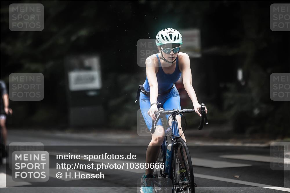 13.09.2026 - Stadtparktriathlon H.Heesch http://msf.ph/oto/10369666 13.09.2026 13:22:07 Radfahren 1225, 1226, 1257, 1360, 1372, 1376, 1424, 1435, 1484 meine-sportfotos.de
