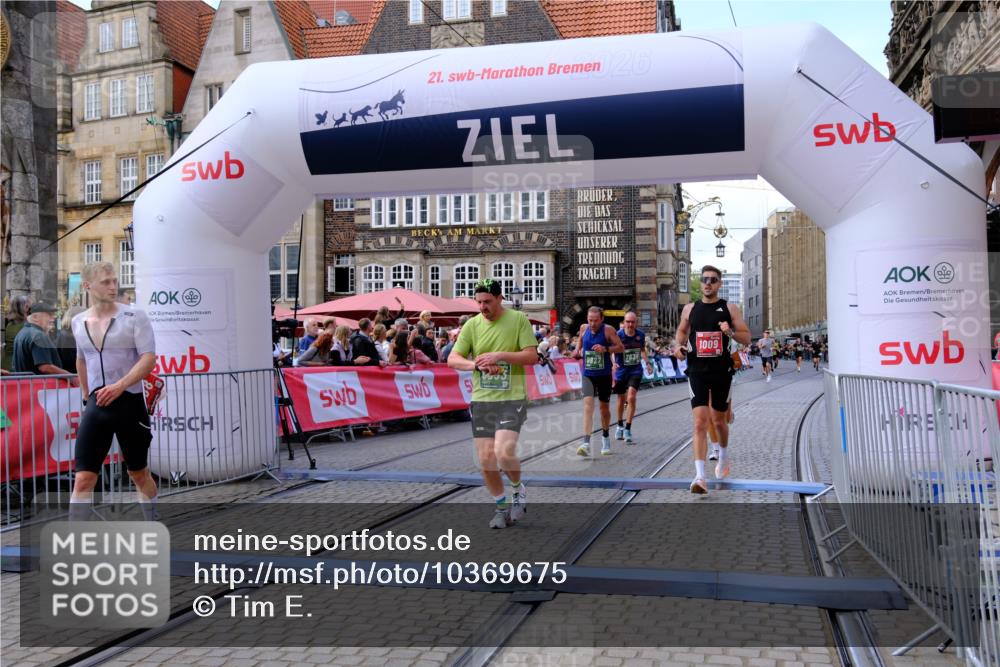 13.09.2026 - 21. swb-Marathon Bremen Tim E. http://msf.ph/oto/10369675 13.09.2026 13:07:31 Ziel 1540, 1863, 3043, 3118, 4808, 6053, 7636, 7876, 8980, 9927 meine-sportfotos.de