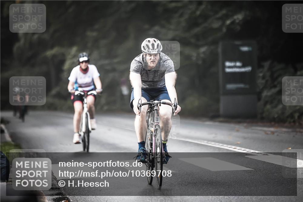 13.09.2026 - Stadtparktriathlon H.Heesch http://msf.ph/oto/10369708 13.09.2026 10:48:50 Radfahren 451, 573 meine-sportfotos.de