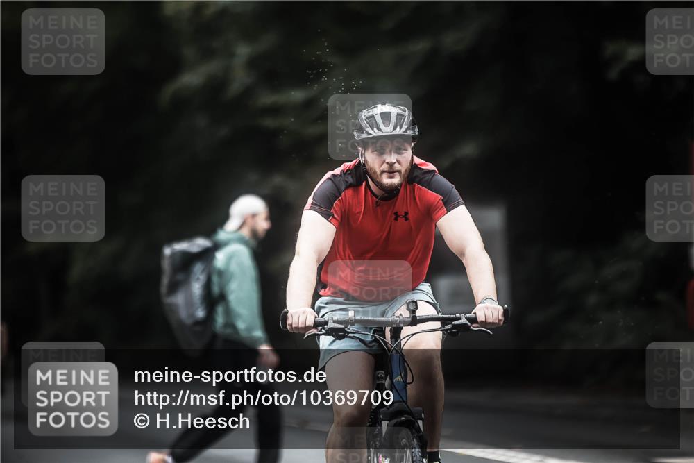 13.09.2026 - Stadtparktriathlon H.Heesch http://msf.ph/oto/10369709 13.09.2026 13:22:09 Radfahren 1257, 1360, 1376, 1391, 1435, 1484 meine-sportfotos.de