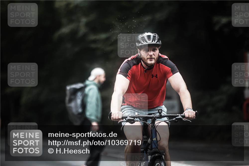 13.09.2026 - Stadtparktriathlon H.Heesch http://msf.ph/oto/10369719 13.09.2026 13:22:09 Radfahren 1257, 1360, 1376, 1391, 1435, 1484 meine-sportfotos.de