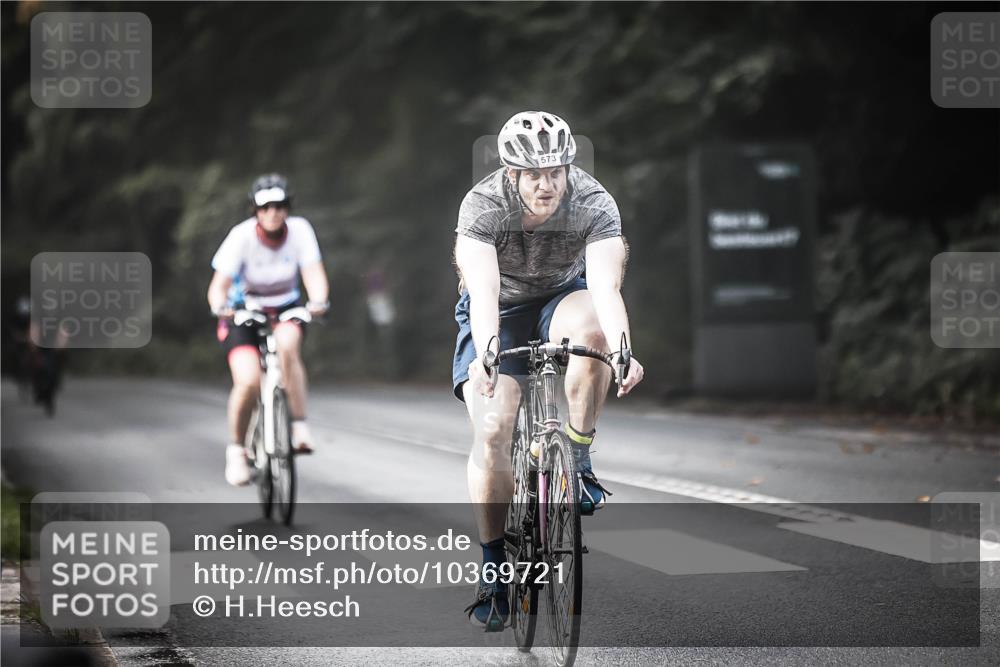 13.09.2026 - Stadtparktriathlon H.Heesch http://msf.ph/oto/10369721 13.09.2026 10:48:50 Radfahren 451, 573 meine-sportfotos.de