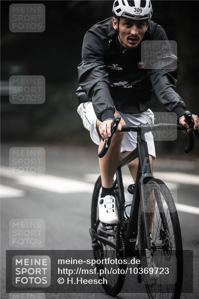 13.09.2026 - Stadtparktriathlon H.Heesch http://msf.ph/oto/10369723 13.09.2026 10:19:06 Radfahren 247, 255, 274, 309, 465 meine-sportfotos.de