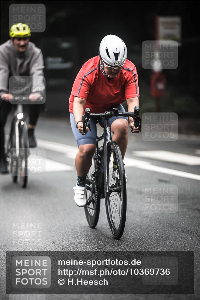 13.09.2026 - Stadtparktriathlon H.Heesch http://msf.ph/oto/10369736 13.09.2026 10:19:08 Radfahren 247, 254, 255, 274, 309, 465 meine-sportfotos.de