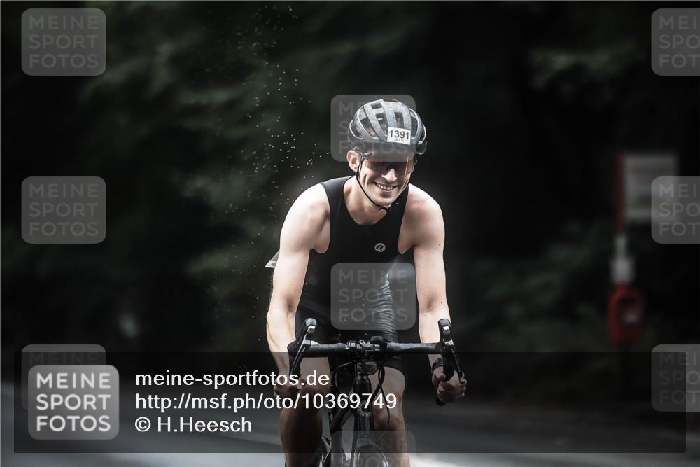 13.09.2026 - Stadtparktriathlon H.Heesch http://msf.ph/oto/10369749 13.09.2026 13:22:14 Radfahren 1257, 1360, 1391 meine-sportfotos.de