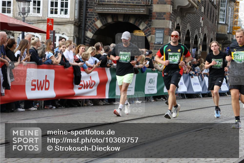 13.09.2026 - 21. swb-Marathon Bremen Strokosch-Dieckow http://msf.ph/oto/10369757 13.09.2026 13:36:19 Ziel 318, 563, 1867, 2565, 3026, 3056, 3224, 3454, 3485, 3489, 4016, 4048, 5026, 5071, 5157, 5259, 5276, 5381, 5816, 6159, 6724, 6874, 6982, 7036, 7043, 7256, 7385, 7691, 7804, 8145, 8227, 8275, 8335, 8488, 8705, 9076, 9243, 9497, 9912, 13179, 164, 372, 900, 1738, 1880, 2467, 2673, 2692, 2700, 2731, 2823, 3067, 3410, 3585, 4006, 4049, 4182, 4216, 5781, 6527, 7249, 7344, 7808, 8525, 8905, 9427 meine-sportfotos.de