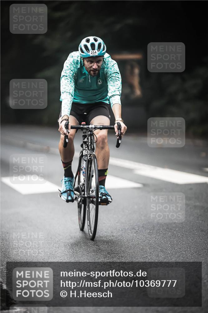13.09.2026 - Stadtparktriathlon H.Heesch http://msf.ph/oto/10369777 13.09.2026 10:19:13 Radfahren 247, 254, 274, 312 meine-sportfotos.de