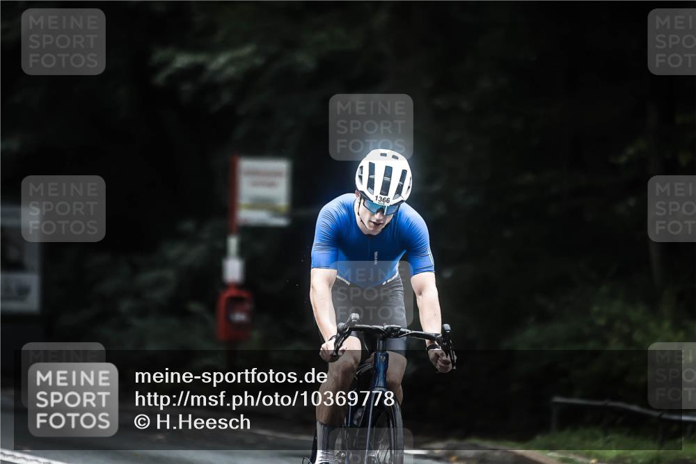 13.09.2026 - Stadtparktriathlon H.Heesch http://msf.ph/oto/10369778 13.09.2026 13:22:38 Radfahren 1366, 1474 meine-sportfotos.de