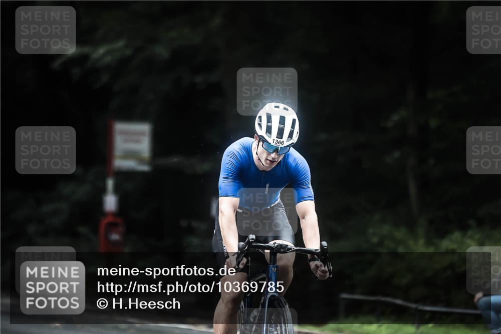 13.09.2026 - Stadtparktriathlon H.Heesch http://msf.ph/oto/10369785 13.09.2026 13:22:38 Radfahren 1366, 1474 meine-sportfotos.de