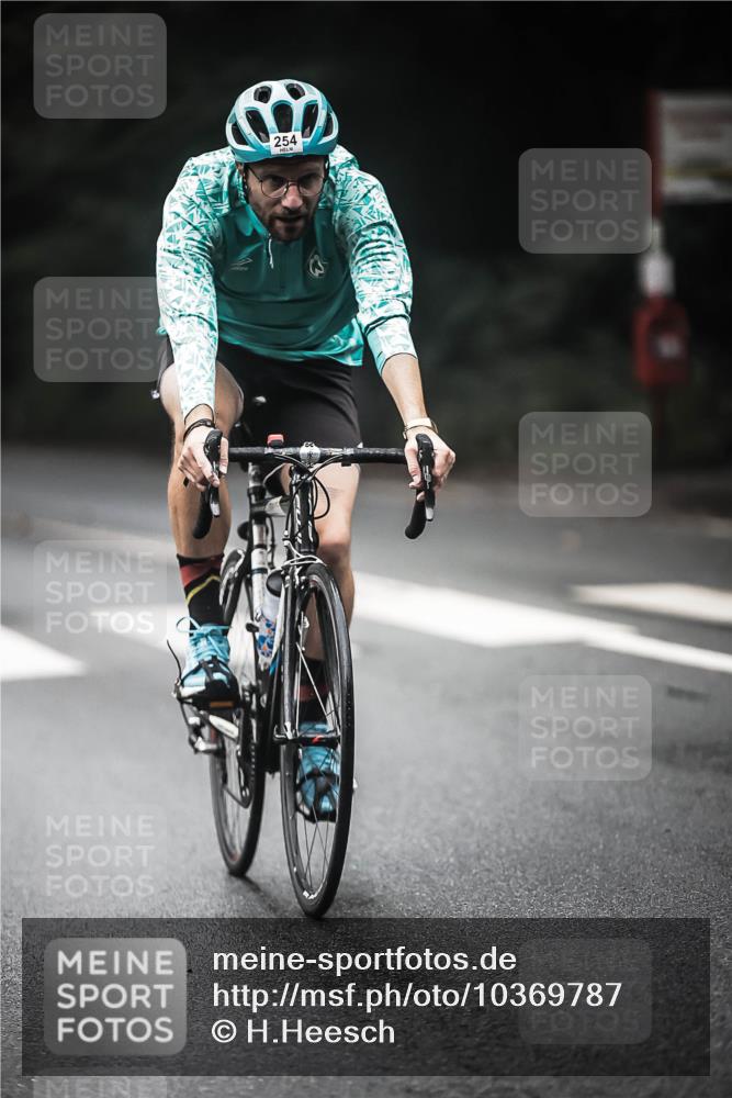 13.09.2026 - Stadtparktriathlon H.Heesch http://msf.ph/oto/10369787 13.09.2026 10:19:13 Radfahren 247, 254, 274, 312 meine-sportfotos.de