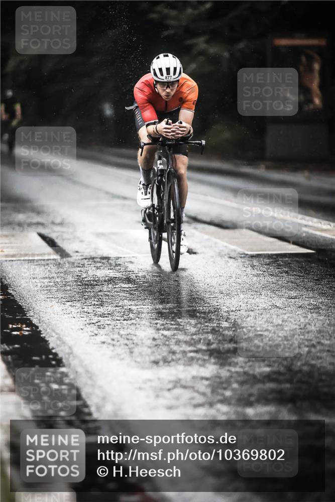 13.09.2026 - Stadtparktriathlon H.Heesch http://msf.ph/oto/10369802 13.09.2026 12:05:05 Radfahren 877, 896, 932, 974 meine-sportfotos.de