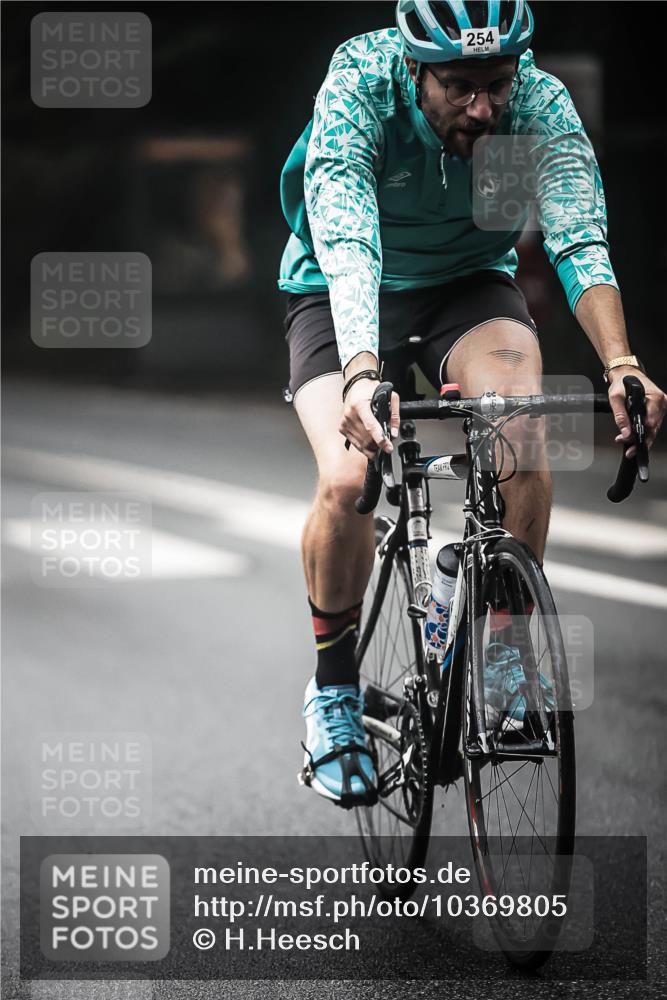 13.09.2026 - Stadtparktriathlon H.Heesch http://msf.ph/oto/10369805 13.09.2026 10:19:14 Radfahren 247, 254, 274, 312, 344, 454 meine-sportfotos.de
