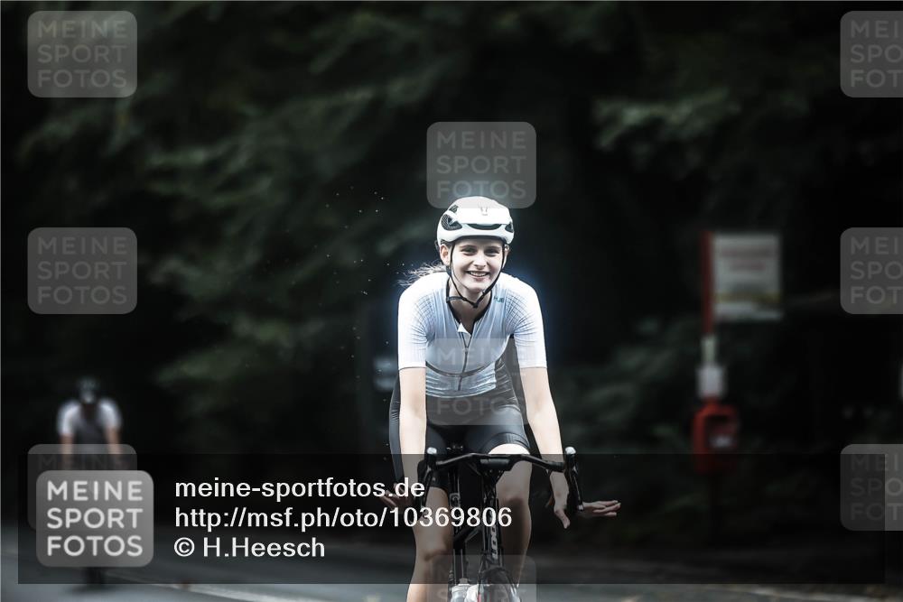 13.09.2026 - Stadtparktriathlon H.Heesch http://msf.ph/oto/10369806 13.09.2026 13:22:42 Radfahren 1261, 1312, 1366, 1474 meine-sportfotos.de