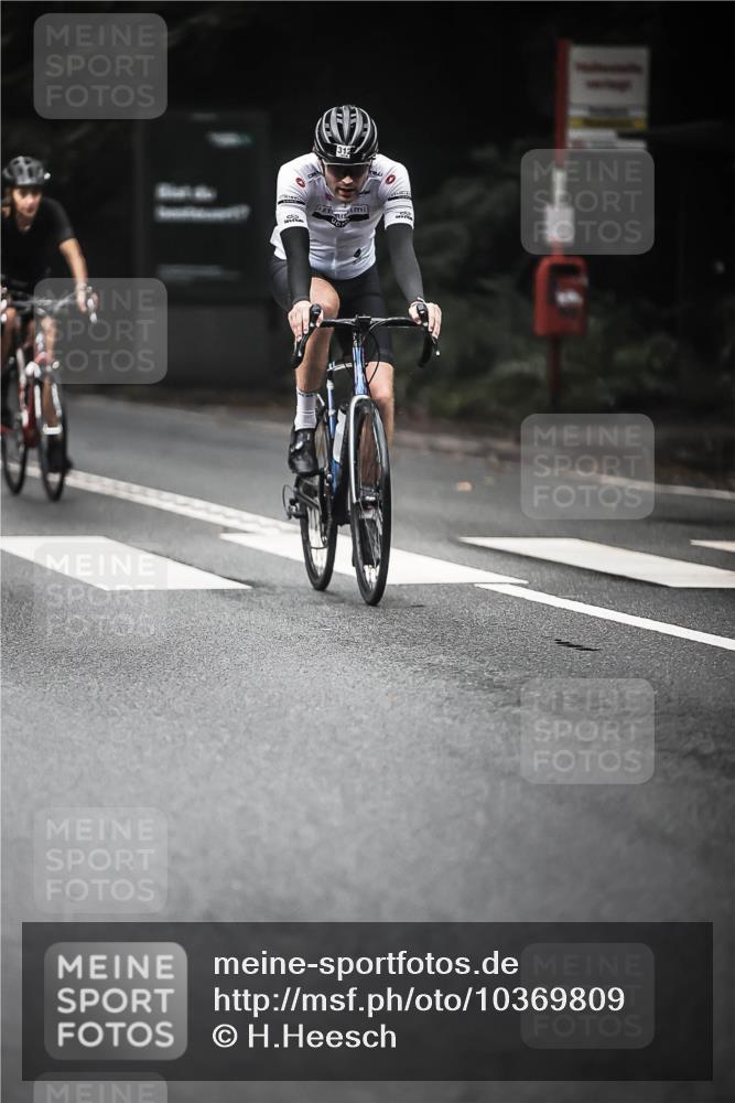 13.09.2026 - Stadtparktriathlon H.Heesch http://msf.ph/oto/10369809 13.09.2026 10:19:18 Radfahren 254, 312, 344, 372, 399, 454 meine-sportfotos.de