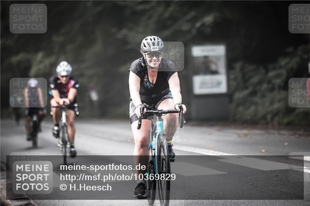 13.09.2026 - Stadtparktriathlon H.Heesch http://msf.ph/oto/10369829 13.09.2026 10:48:58 Radfahren 404, 451, 512, 513, 542, 559 meine-sportfotos.de