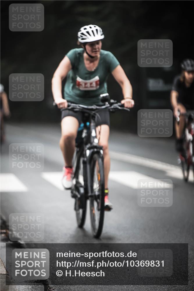 13.09.2026 - Stadtparktriathlon H.Heesch http://msf.ph/oto/10369831 13.09.2026 10:19:19 Radfahren 254, 312, 344, 372, 399, 454 meine-sportfotos.de