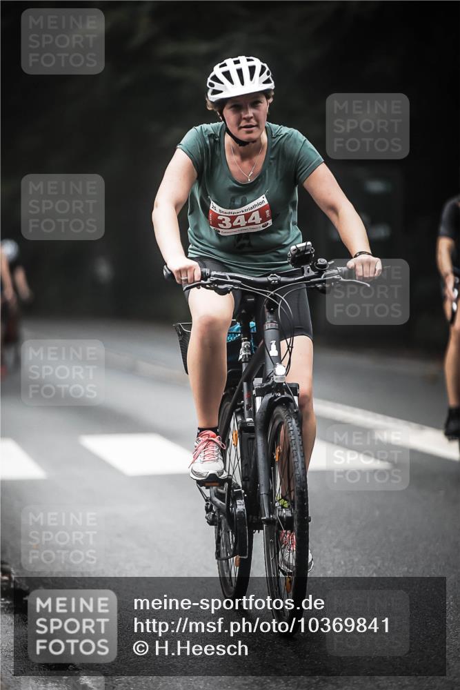 13.09.2026 - Stadtparktriathlon H.Heesch http://msf.ph/oto/10369841 13.09.2026 10:19:20 Radfahren 262, 312, 344, 372, 399, 454 meine-sportfotos.de