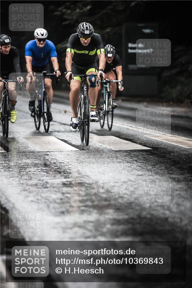 13.09.2026 - Stadtparktriathlon H.Heesch http://msf.ph/oto/10369843 13.09.2026 12:05:11 Radfahren 853, 877, 904, 906, 908, 951, 974 meine-sportfotos.de