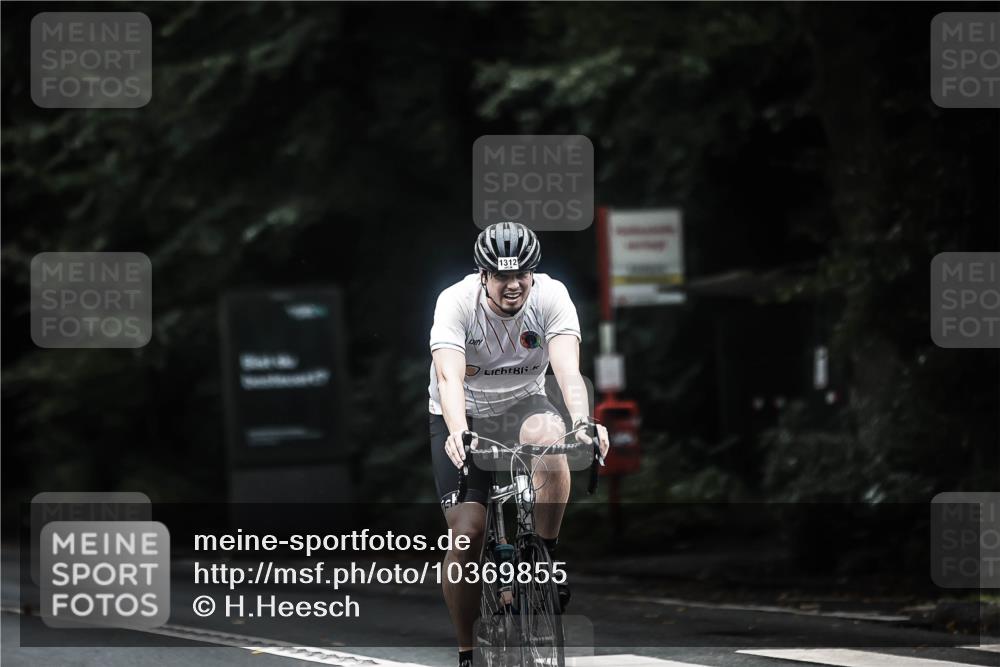 13.09.2026 - Stadtparktriathlon H.Heesch http://msf.ph/oto/10369855 13.09.2026 13:22:45 Radfahren 1245, 1261, 1312, 1474 meine-sportfotos.de